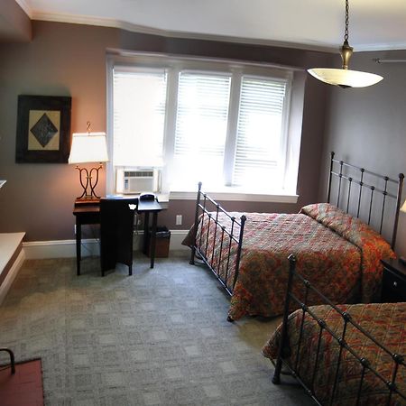Longwood Inn Brookline Esterno foto